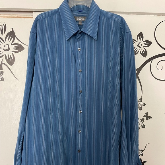 PRICE DROP: Kenneth Cole Reaction slim fit long sleeve shirt  -  Men's L - Picture 2 of 8